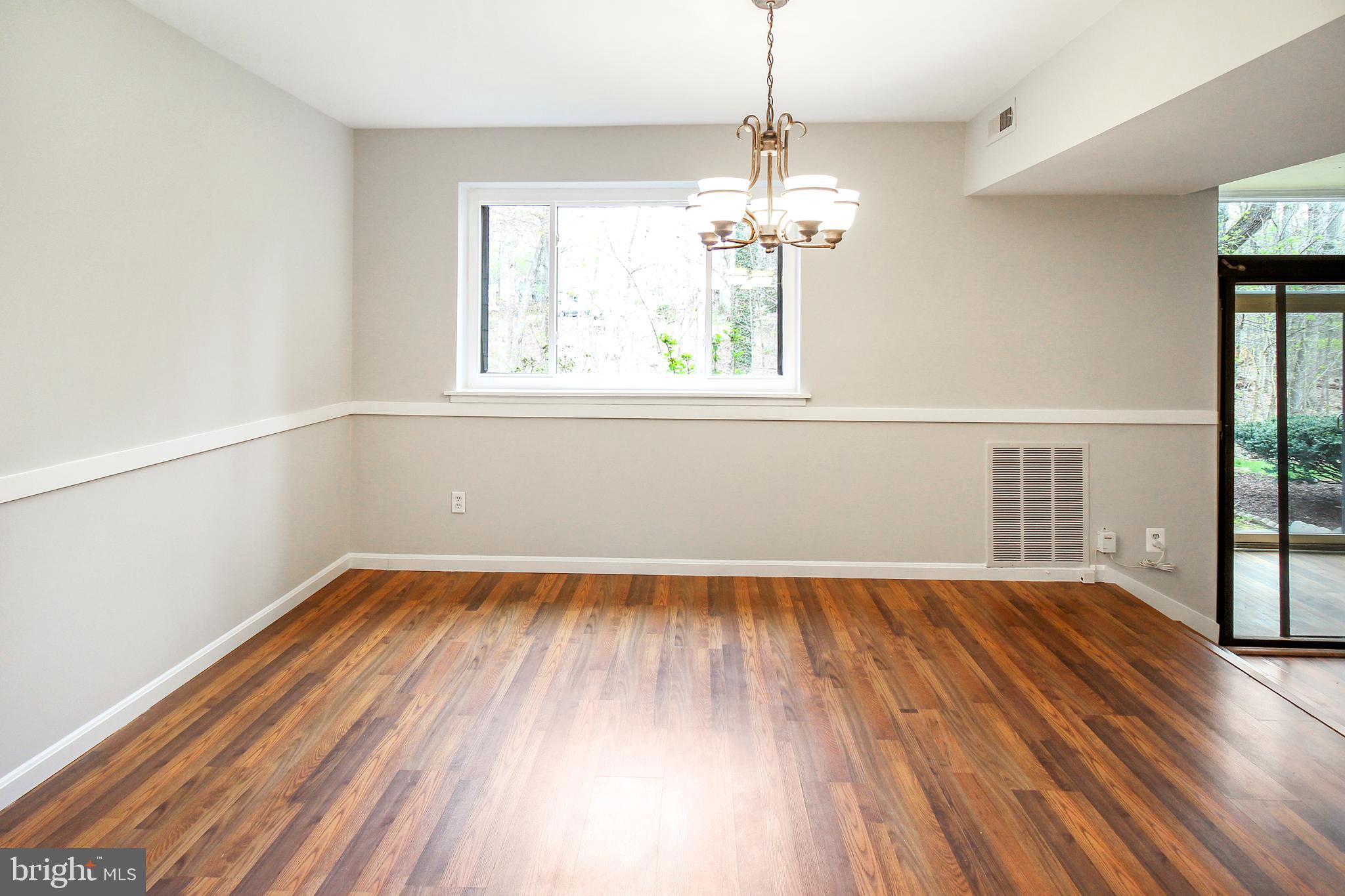 1661 Parkcrest Circle, Unit 100 Reston, VA 20190 - Photo 6 of 20
