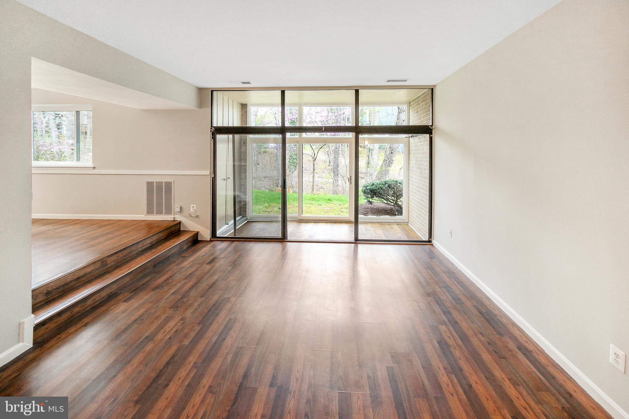 1661 Parkcrest Circle, Unit 100 Reston, VA 20190 - Photo 9 of 20