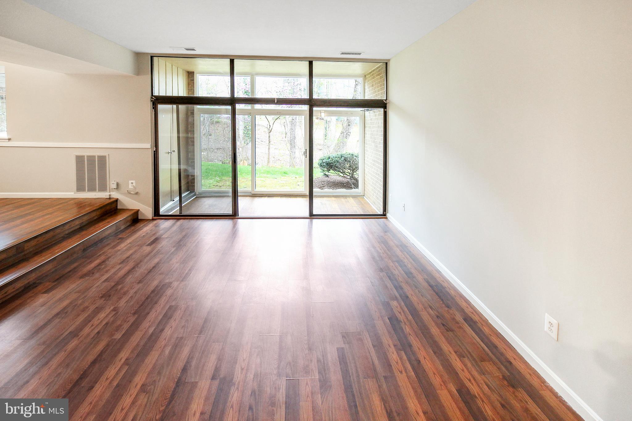 1661 Parkcrest Circle, Unit 100 Reston, VA 20190 - Photo 10 of 20