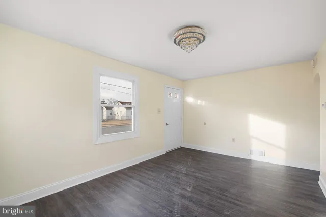 $369,000 | 203 Silview Avenue, Wilmington, DE 19804