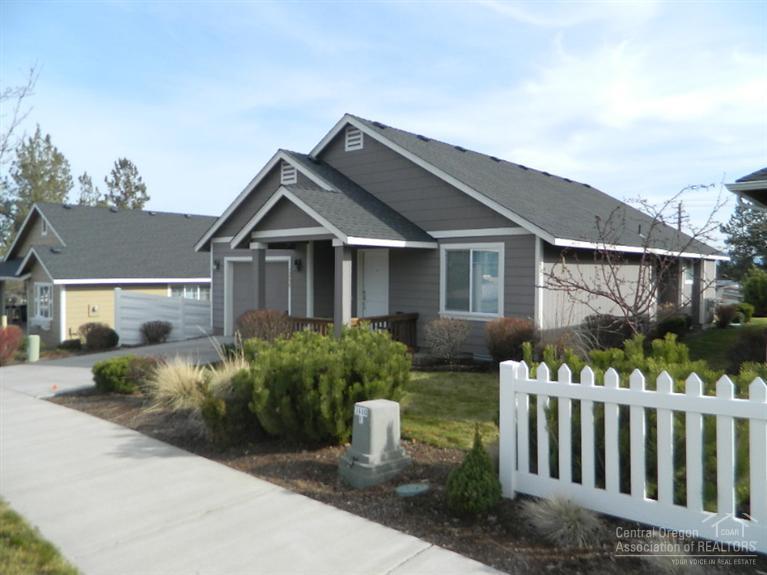 3666 Southwest 29th Street Redmond, OR 97756 - Photo 2 of 20 Additional Photo