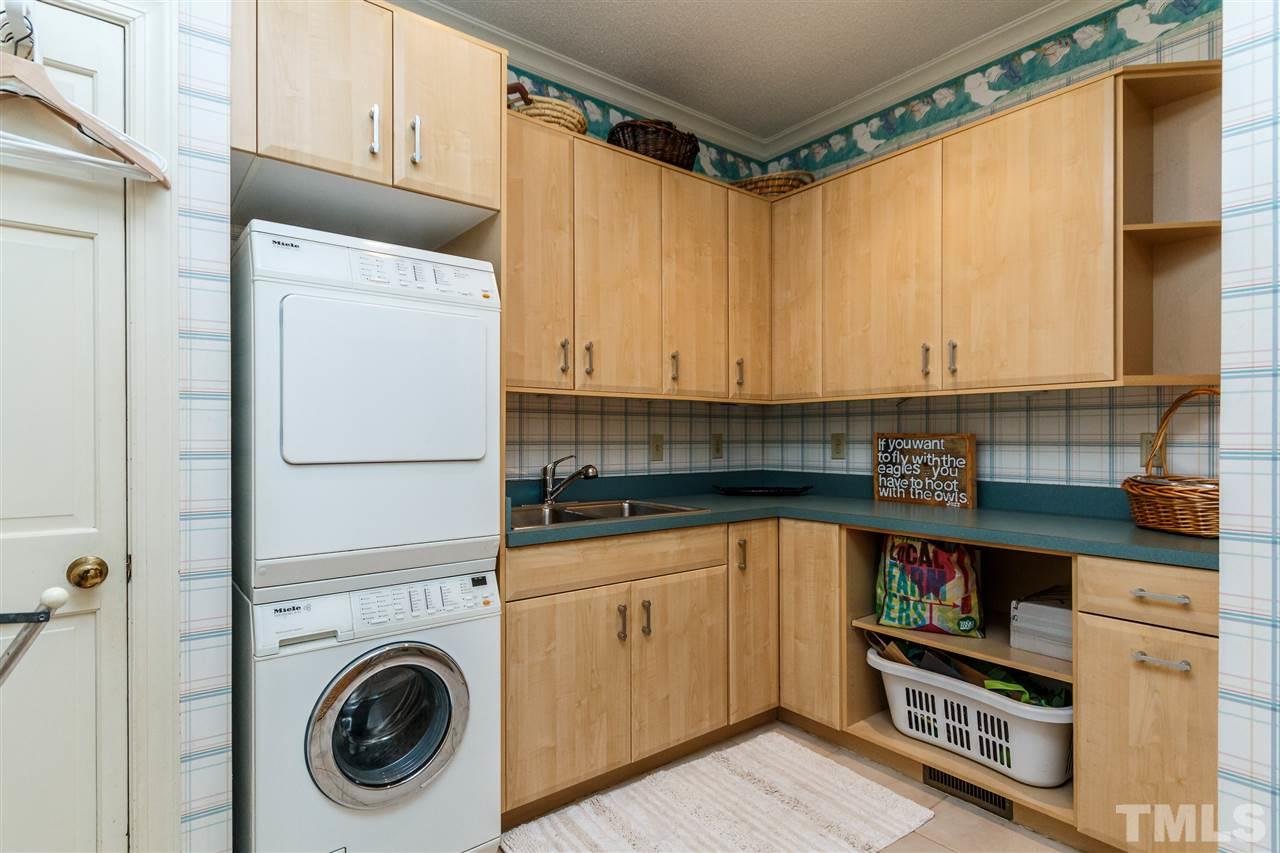 8628 King's Arms Way Raleigh, NC 27615 - Photo 10 of 30 Gallery Image 10