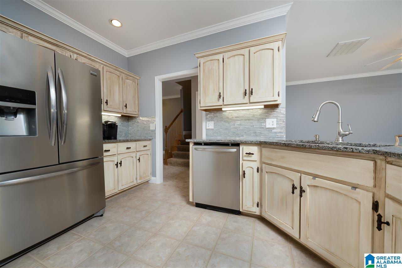 545 Hackberry Ridge Trace Birmingham, AL 35226 - Photo 14 of 30