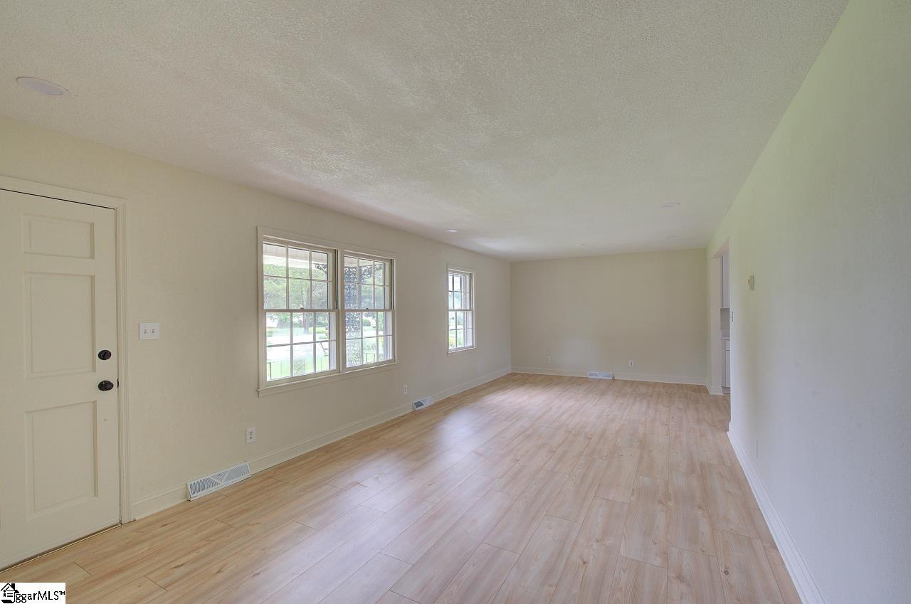1195 Holly Springs Road Lyman, SC 29365 - Photo 4 of 44