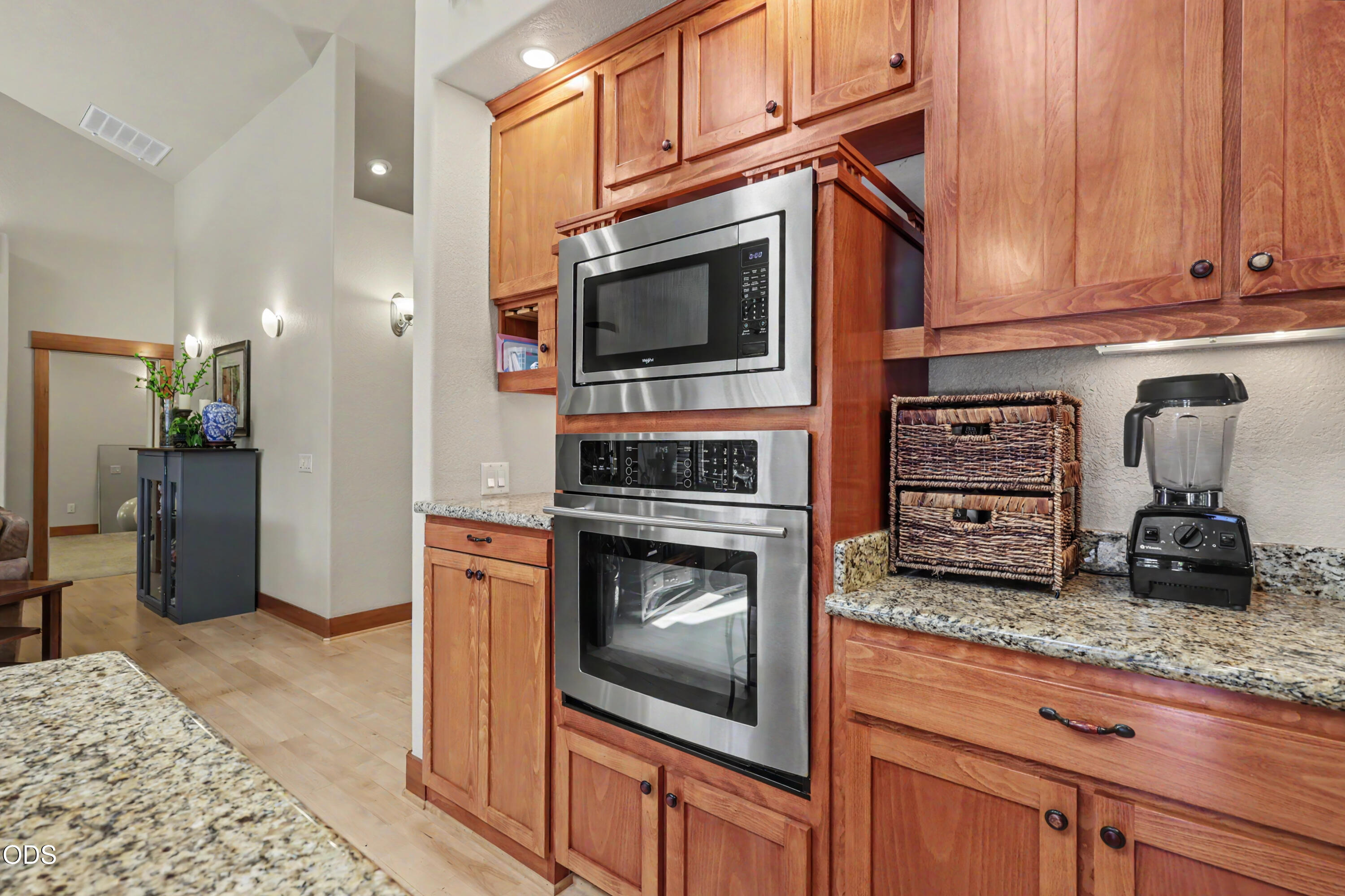 225 Echo Way Eagle Point, OR 97524 - Photo 18 of 63