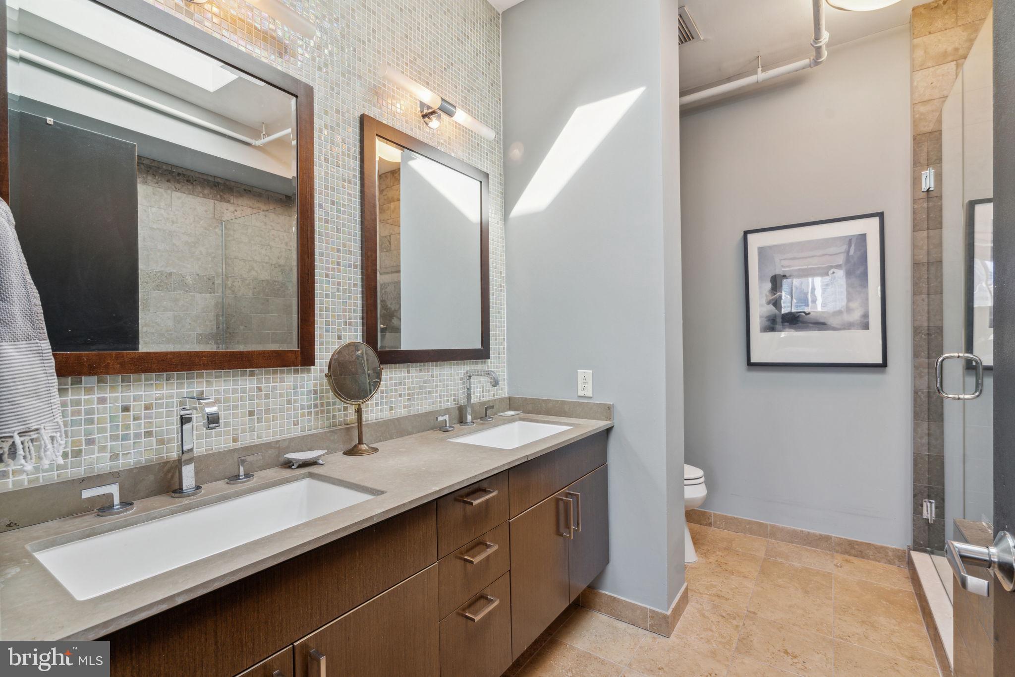 1228 Arch Street, Unit 8A Philadelphia, PA 19107 - Photo 33 of 44 Primary Bathroom