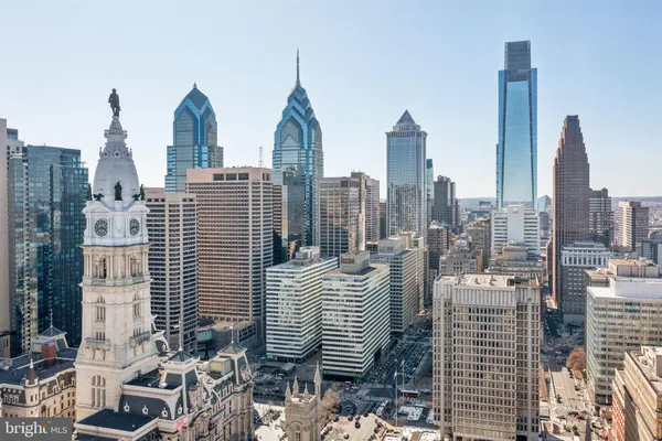 $920,000 | 1228 Arch Street, Unit 8A, Philadelphia, PA 19107