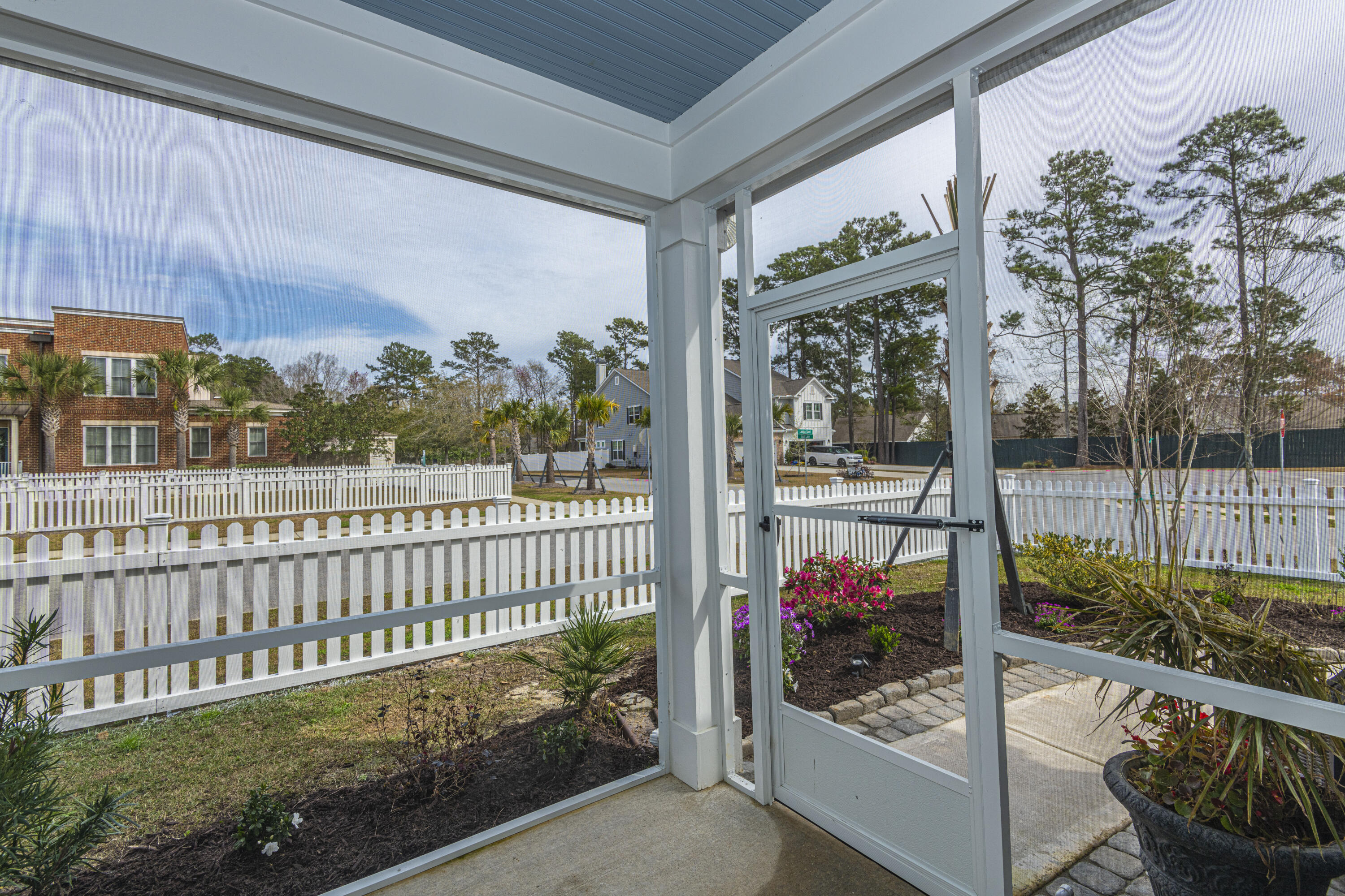1591 Grey Marsh Road Mount Pleasant, SC 29466 - Photo 32 of 42 1591GrayMarshRd-27