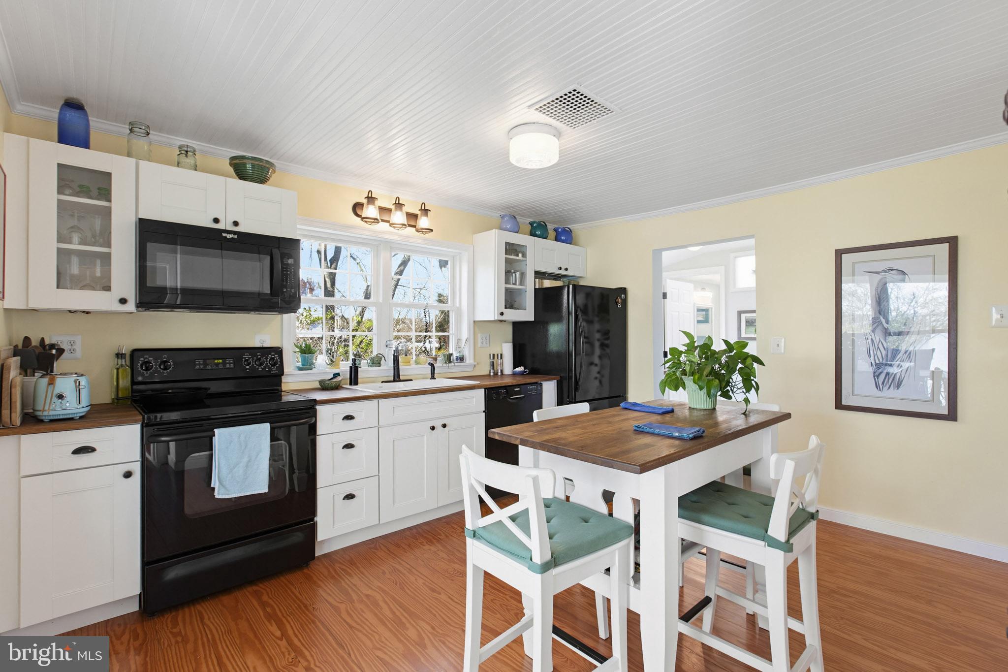 40003 Tippit Road Leonardtown, MD 20650 - Photo 10 of 56 Renovated kitchen main house