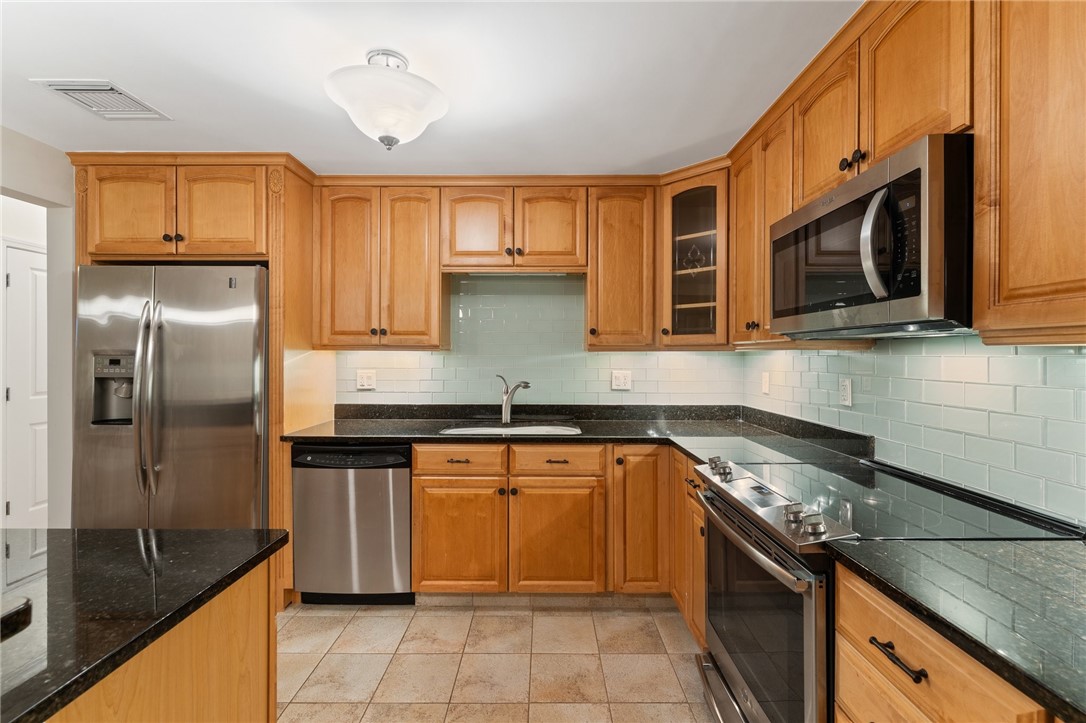 114 Granite Street, Unit 208 Westerly, RI 02891 - Photo 18 of 39