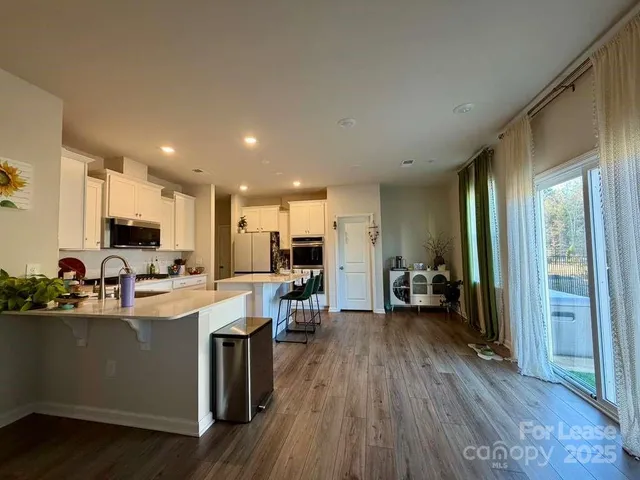 $2,850 | 15107 Nichols Hall Drive, Charlotte, NC 28273