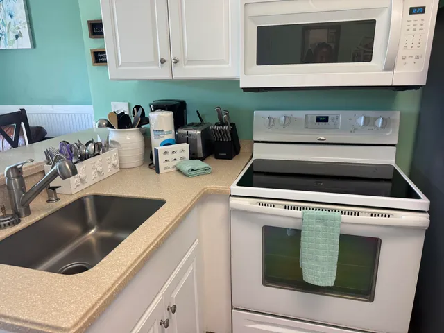 $299,800 | 287 Driftwood Lane, Edisto Beach, SC 29438