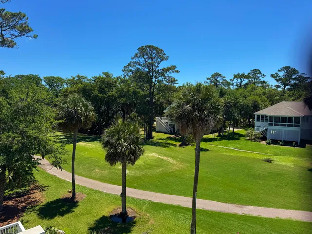 $299,800 | 287 Driftwood Lane, Edisto Beach, SC 29438