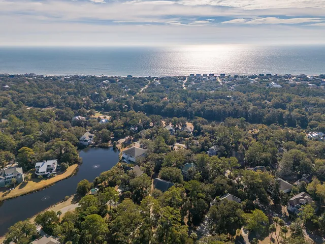 $299,800 | 287 Driftwood Lane, Edisto Beach, SC 29438