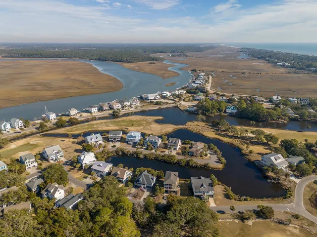 $299,800 | 287 Driftwood Lane, Edisto Beach, SC 29438