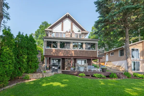 $1,799,900 | 3008 Highland Boulevard, Mound, MN 55364