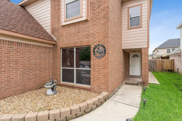 $2,800 | 11622 Silent Elm Street, Houston, TX 77044