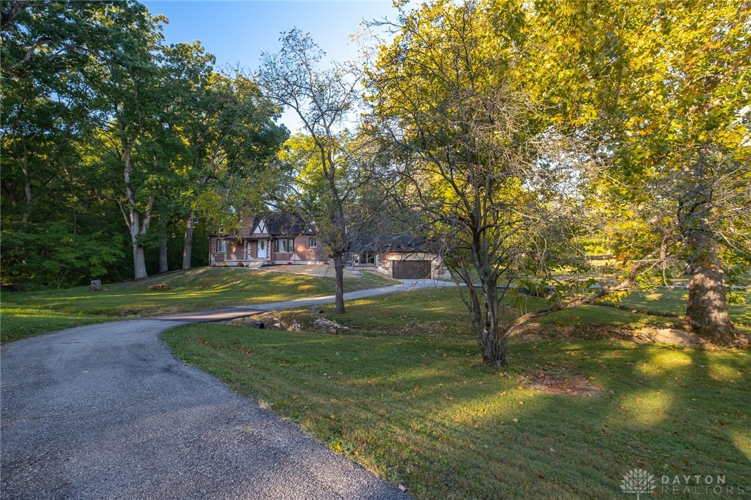 8956 Adams Road Dayton, OH 45424 - Photo 38 of 45 Gallery Image 38