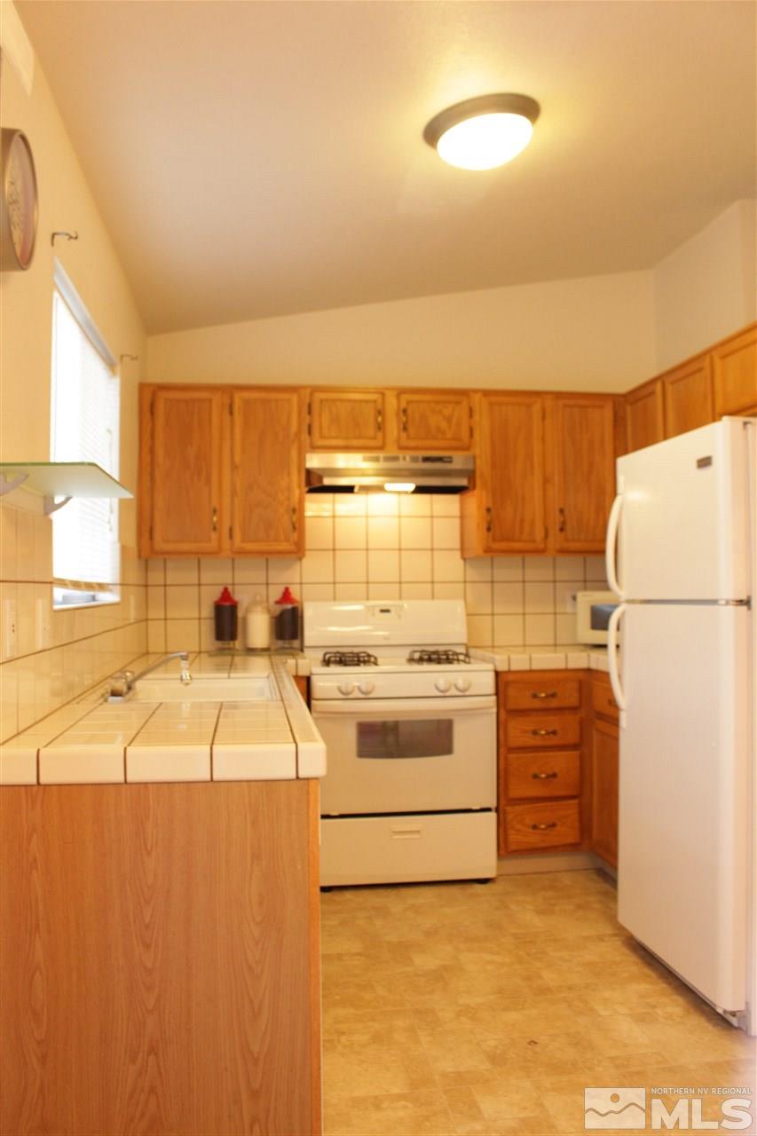 8526 Red Baron Boulevard Reno, NV 89506 - Photo 4 of 10 Photo 4