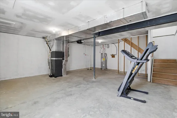 $320,000 | 118 East Broad Street, New Holland, PA 17557