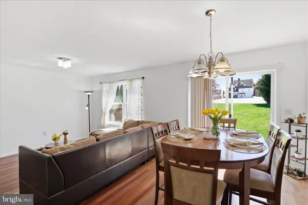 $320,000 | 118 East Broad Street, New Holland, PA 17557