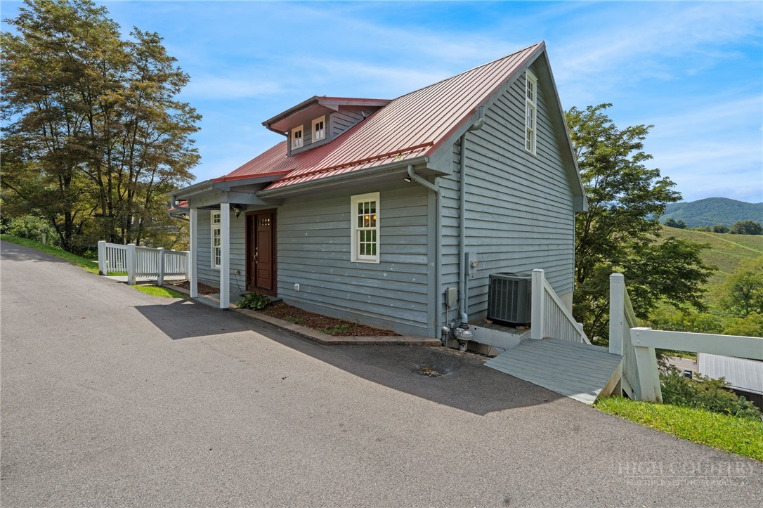 76 Walter Ridge Road West Jefferson, NC 28694 - Photo 41 of 50 Gallery Image 41