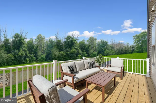 $837,140 | 229 Chianti Terrace Southeast, Leesburg, VA 20175