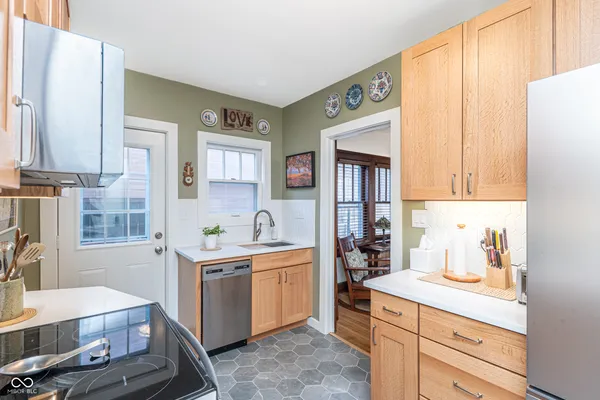 $149,000 | 5613 East Washington Street, Unit 2, Indianapolis, IN 46219