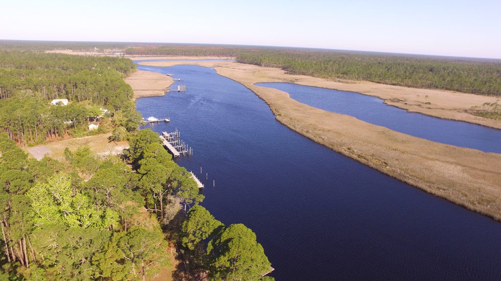508 River Road Carrabelle, FL 32322 - Photo 6 of 20 Gallery Image 6