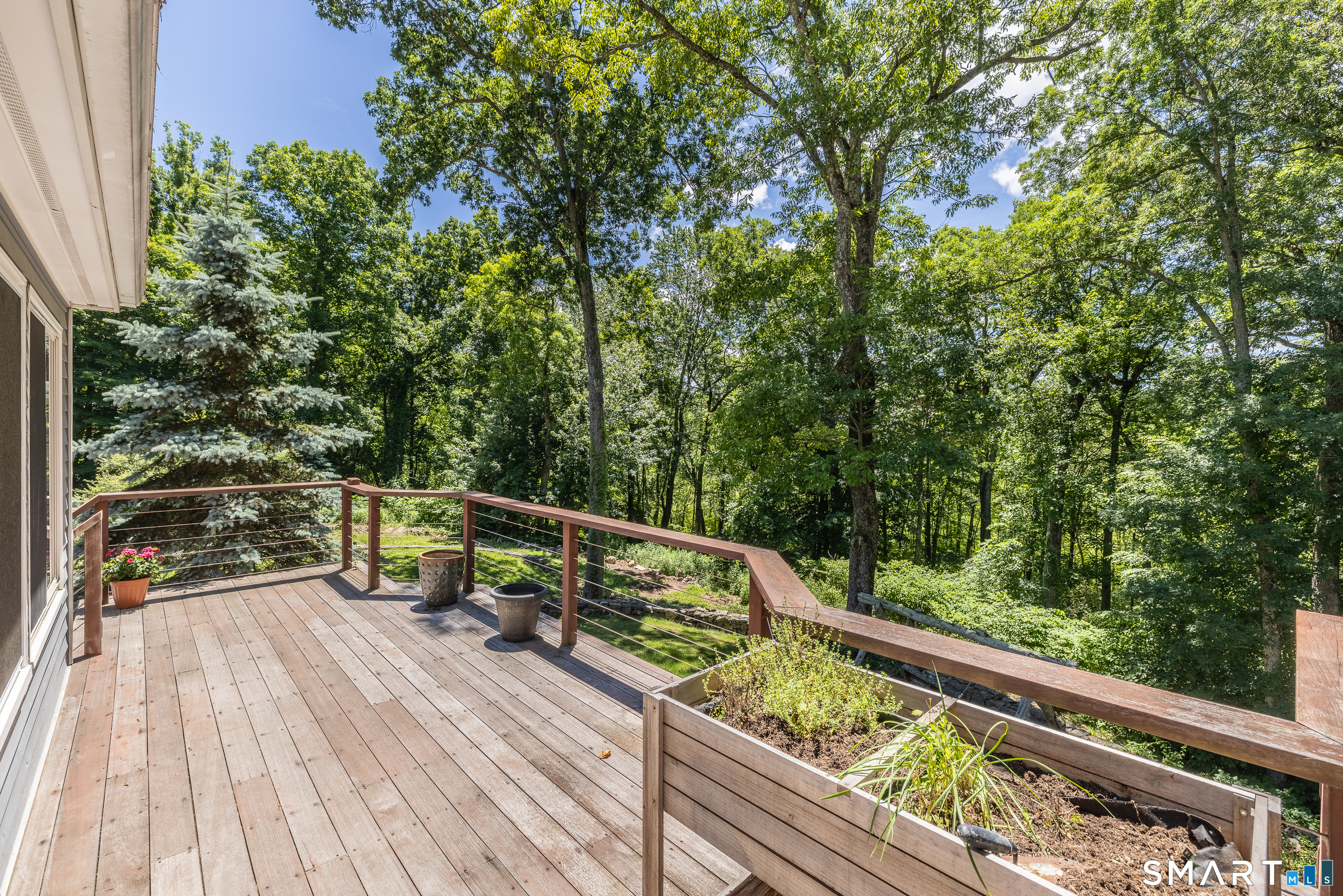 17 Sweet Meadow Road Newtown, CT 06470 - Photo 35 of 40
