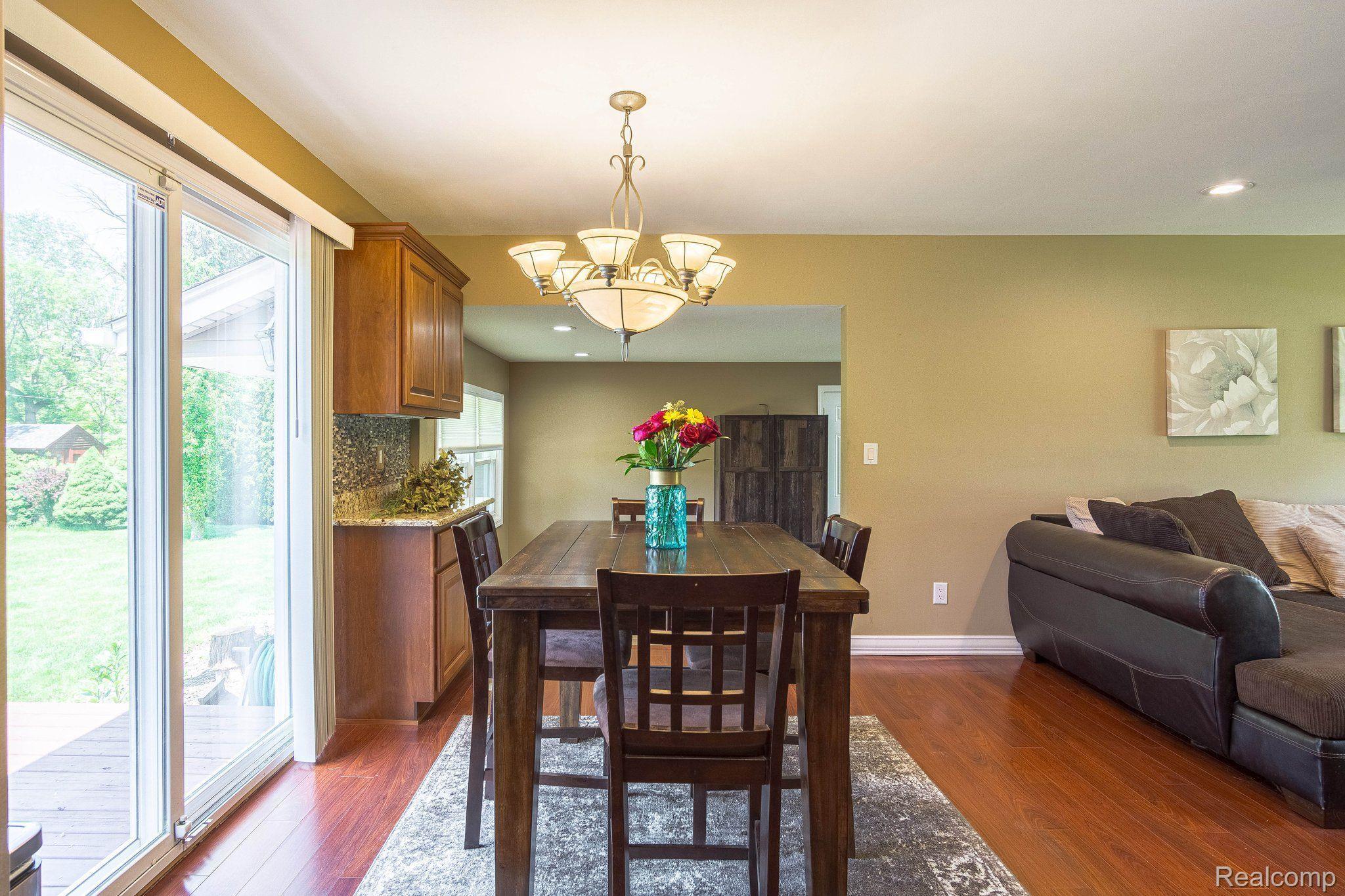 45315 Deneweth Road Macomb, MI 48042 - Photo 18 of 33 Gallery Image 18