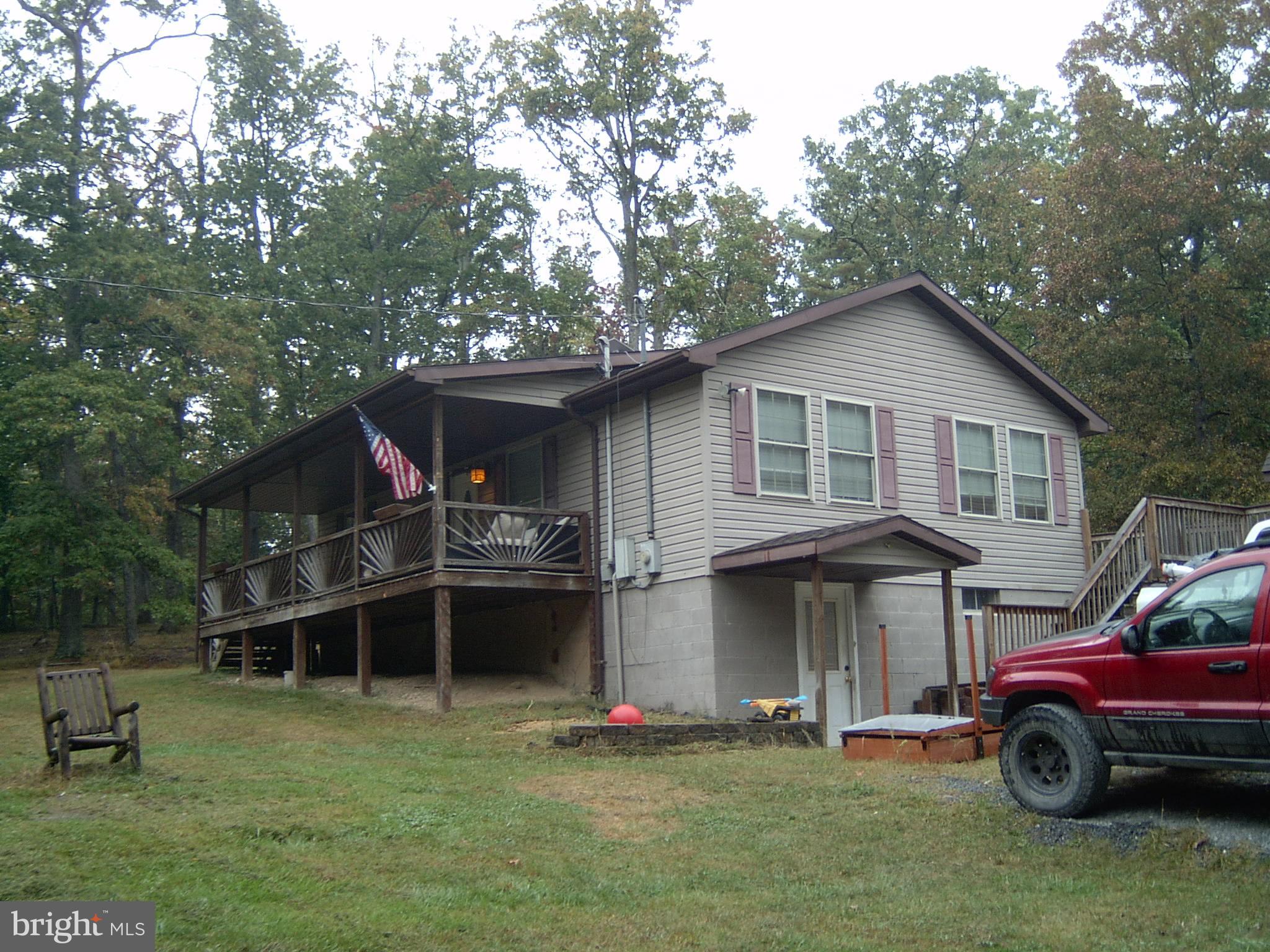 635 Murphy Road Berkeley Springs, WV 25411 - Photo 2 of 4 Gallery Image 2