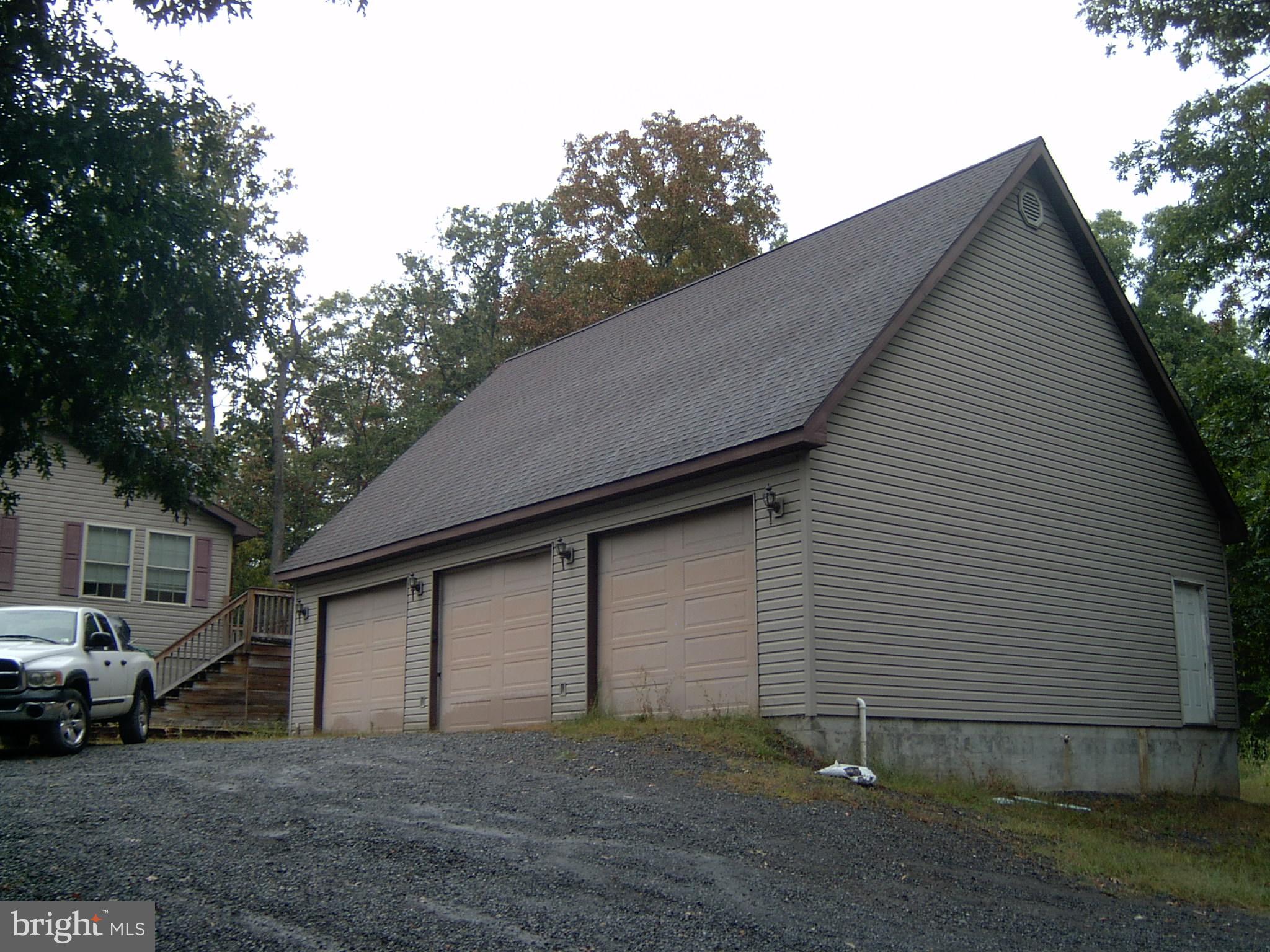 635 Murphy Road Berkeley Springs, WV 25411 - Photo 4 of 4 Gallery Image 4