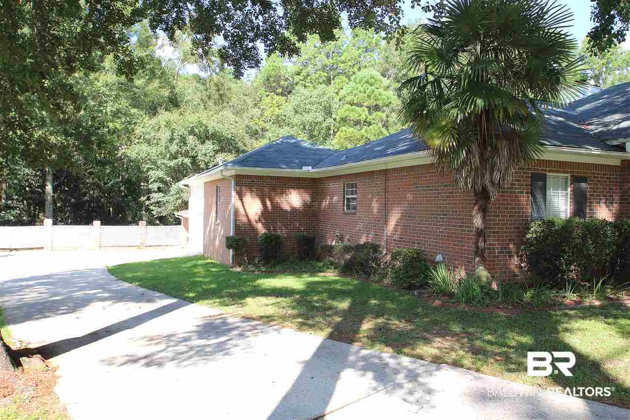 3006 Blue Ridge Drive West Mobile, AL 36693 - Photo 2 of 32