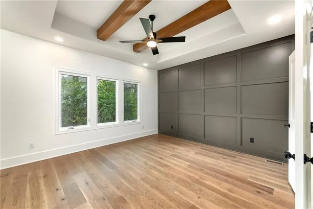 $619,000 | 3932 Southwest Flintrock Drive, Lee's Summit, MO 64082