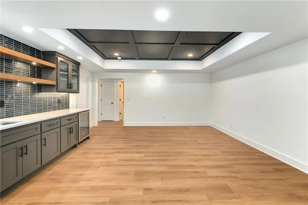 $619,000 | 3932 Southwest Flintrock Drive, Lee's Summit, MO 64082