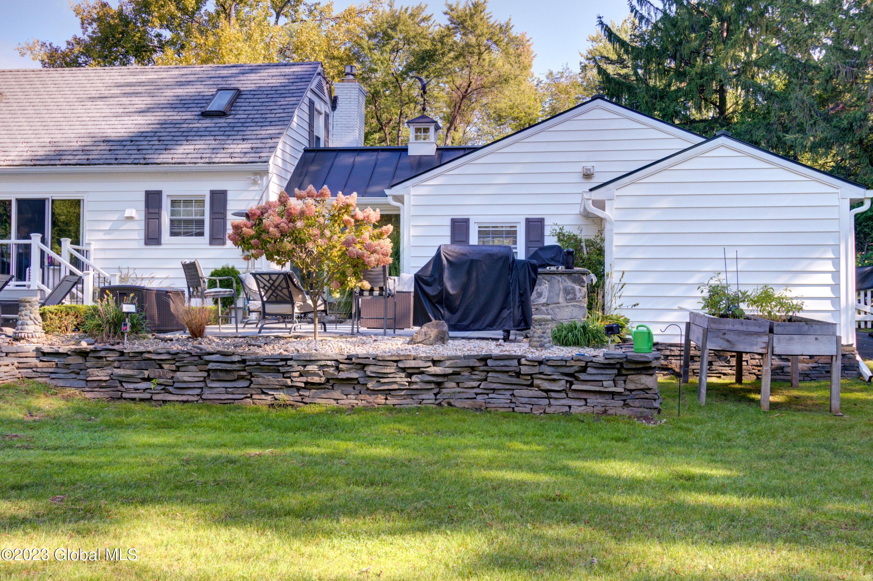 62 Maxwell Road Colonie, NY 12110 - Photo 54 of 58 60-62 Maxwell