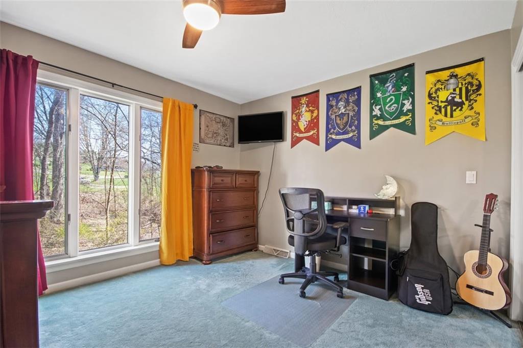 116 Jason Drive Valencia, PA 16059 - Photo 11 of 25