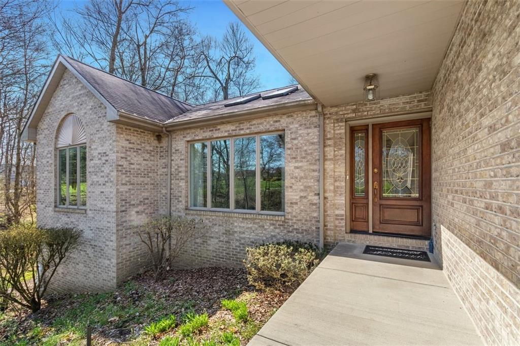 116 Jason Drive Valencia, PA 16059 - Photo 2 of 25