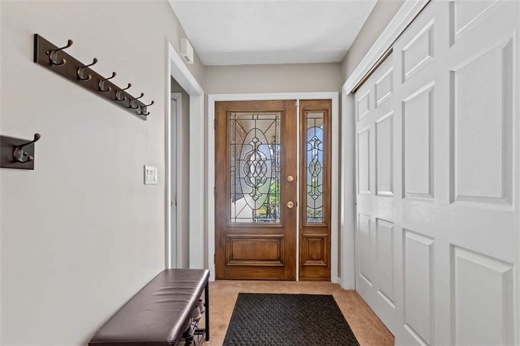 116 Jason Drive Valencia, PA 16059 - Photo 3 of 25