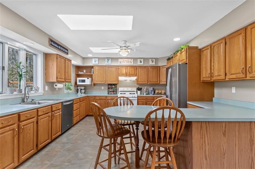 116 Jason Drive Valencia, PA 16059 - Photo 5 of 25