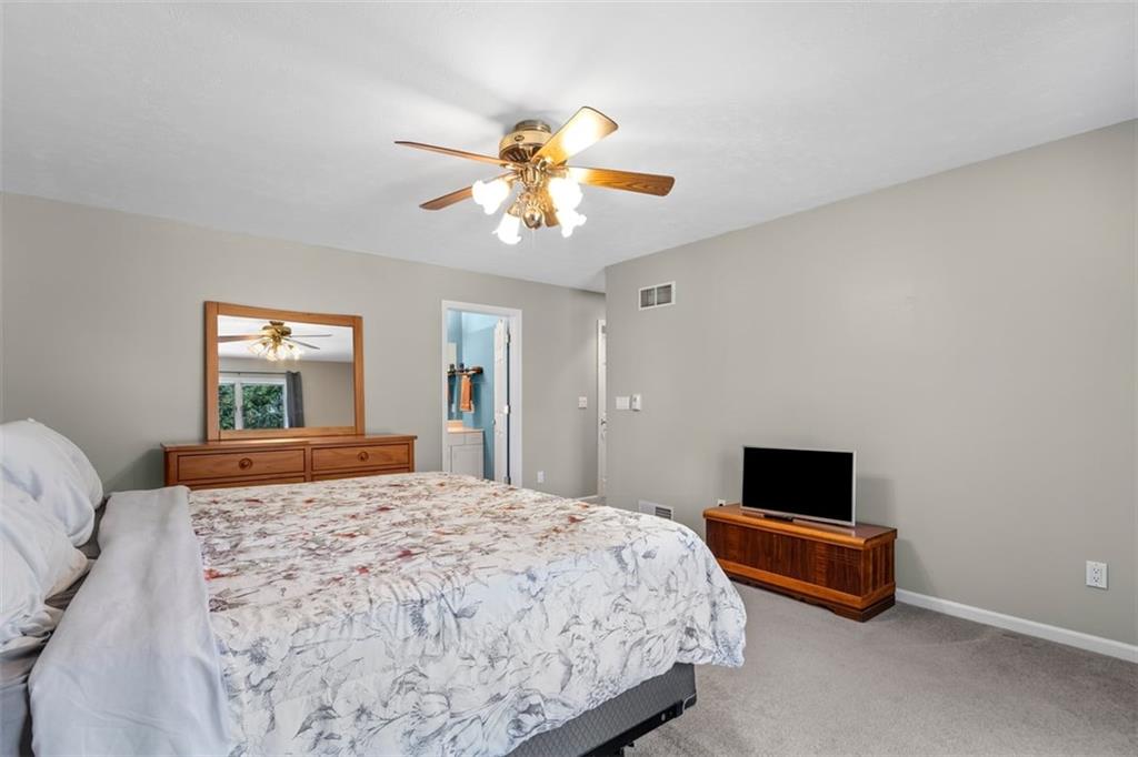 116 Jason Drive Valencia, PA 16059 - Photo 9 of 25