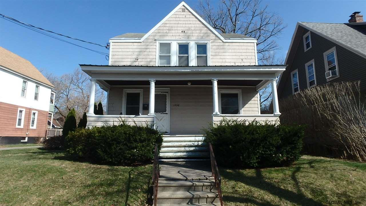 1738 Lenox Road Schenectady, NY 12308 - Photo 1 of 10 Photo 1