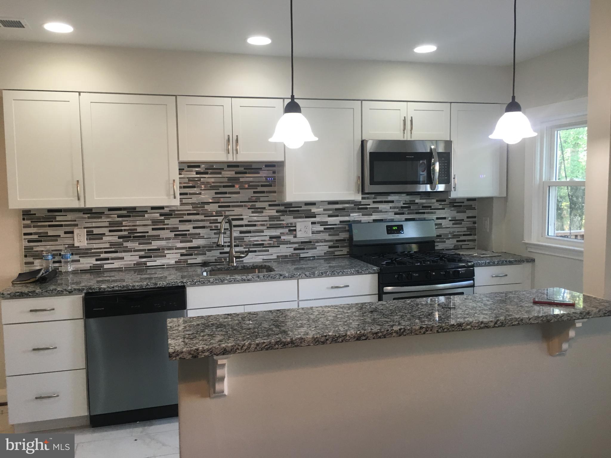 3829 Crestlyn Road Baltimore, MD 21218 - Photo 4 of 6