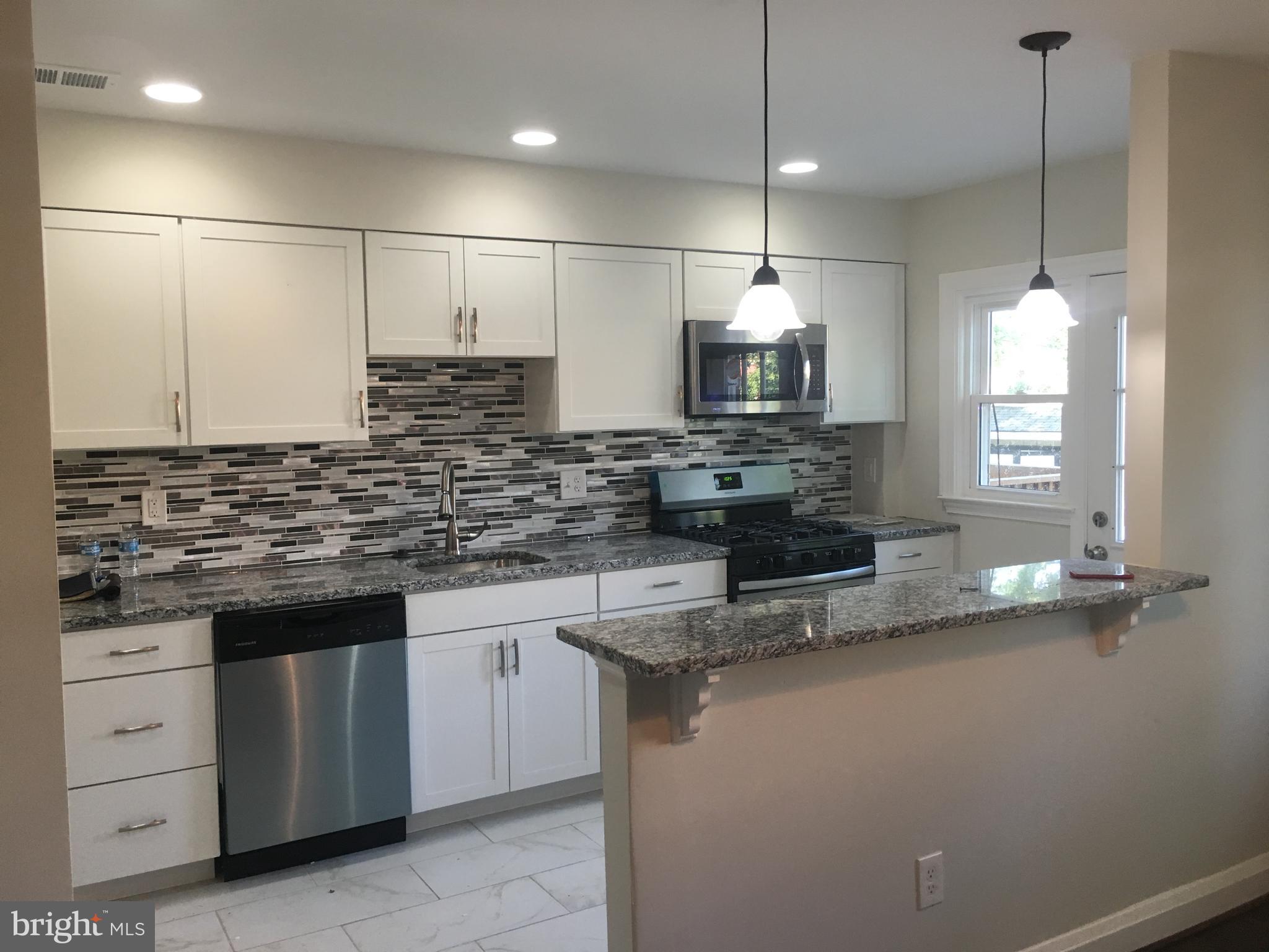 3829 Crestlyn Road Baltimore, MD 21218 - Photo 5 of 6