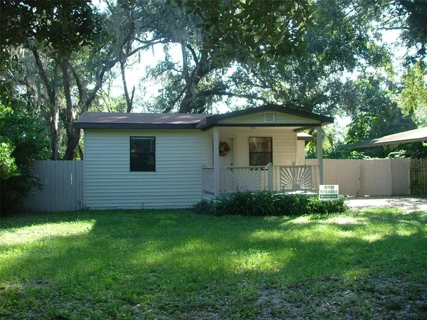 $1,145 | 11709 Hoyt Avenue, Tampa, FL 33617