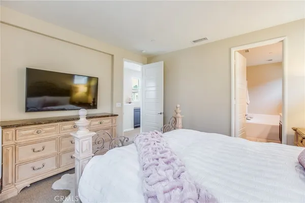 $4,840 | 20310 Paseo Los Arcos, Porter Ranch, CA 91326