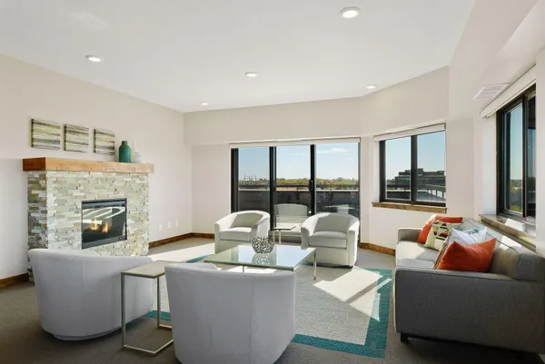 $300,000 | 2885 Knox Avenue South, Unit 404, Minneapolis, MN 55408