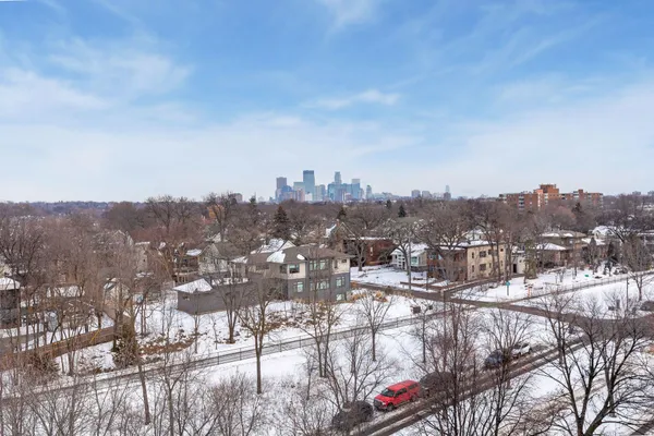 $300,000 | 2885 Knox Avenue South, Unit 404, Minneapolis, MN 55408