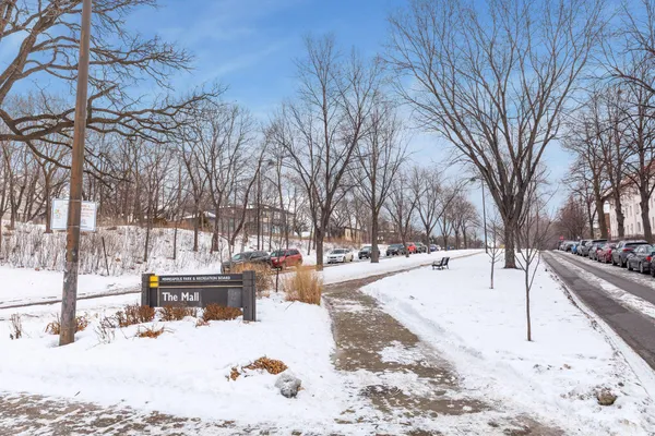 $300,000 | 2885 Knox Avenue South, Unit 404, Minneapolis, MN 55408